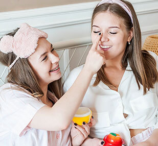 Hollyshop.ru показал лучший сервис по итогам 2016 года