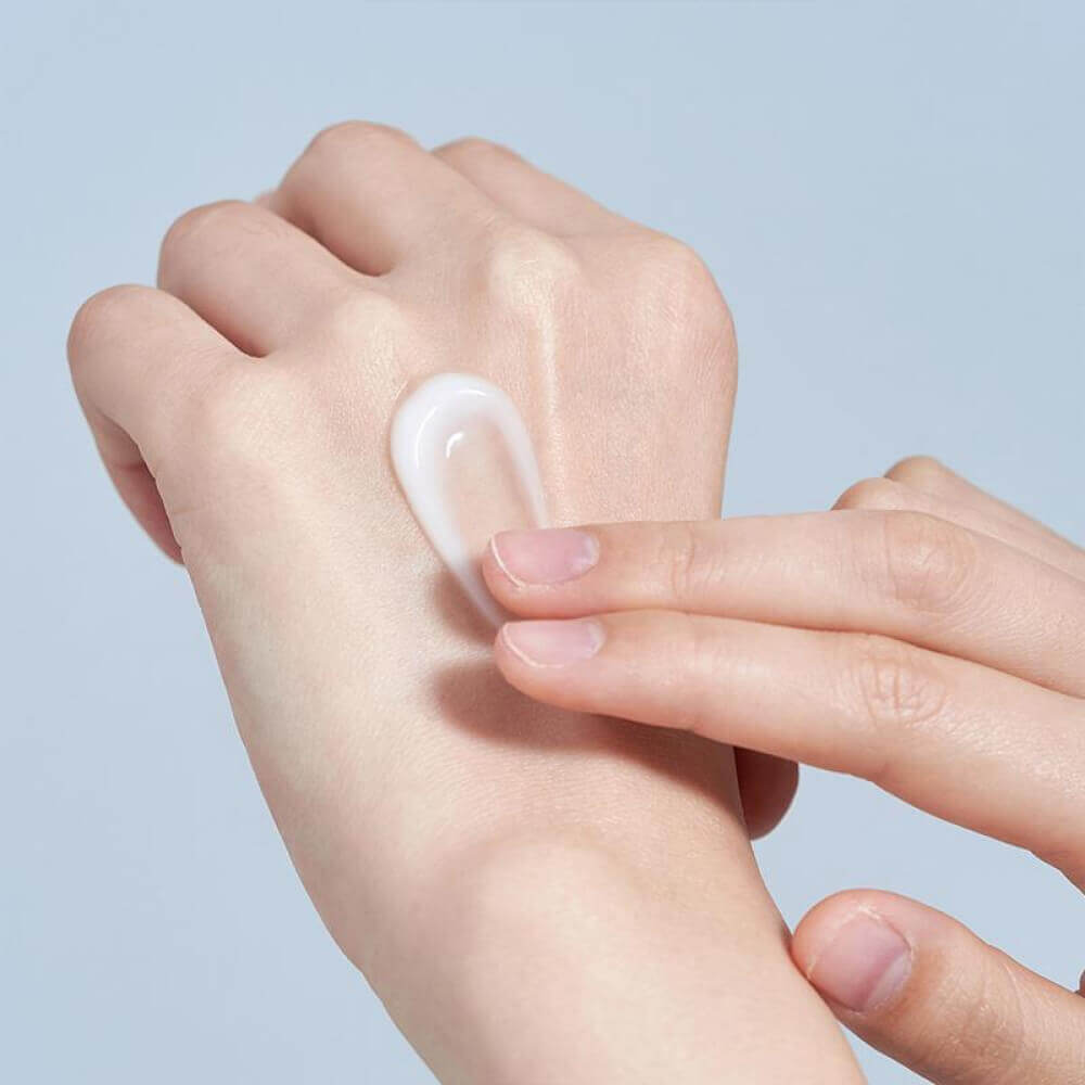 Базовый гиалуроновой крем Luvum Hyaluronic Moisture Cream Bamboo