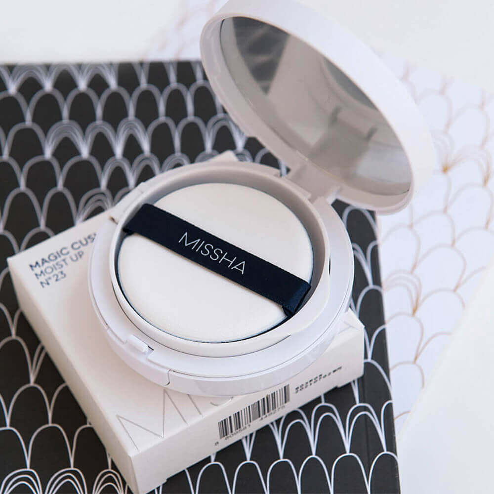 Увлажняющий тональный кушон Missha Magic Cushion Moist Up SPF50+ PA+++
