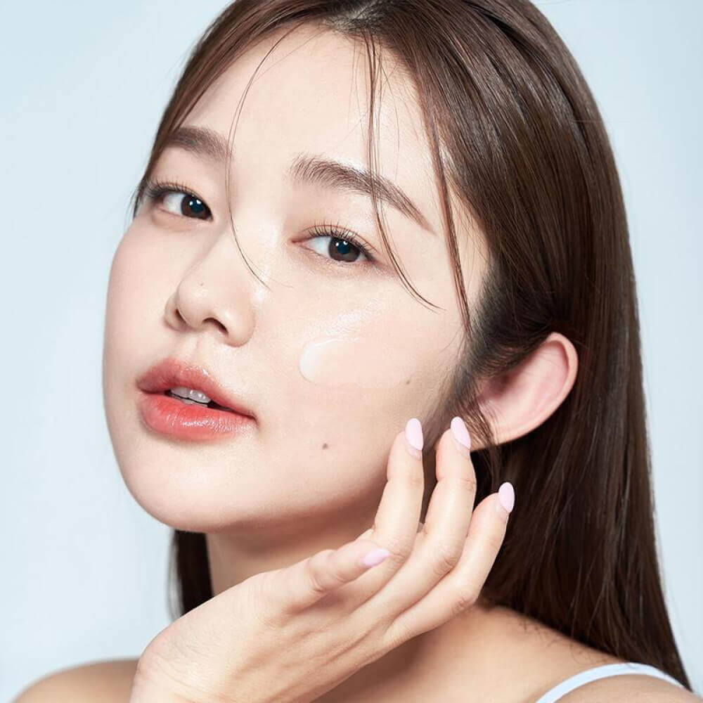 Базовый гиалуроновой крем Luvum Hyaluronic Moisture Cream Bamboo